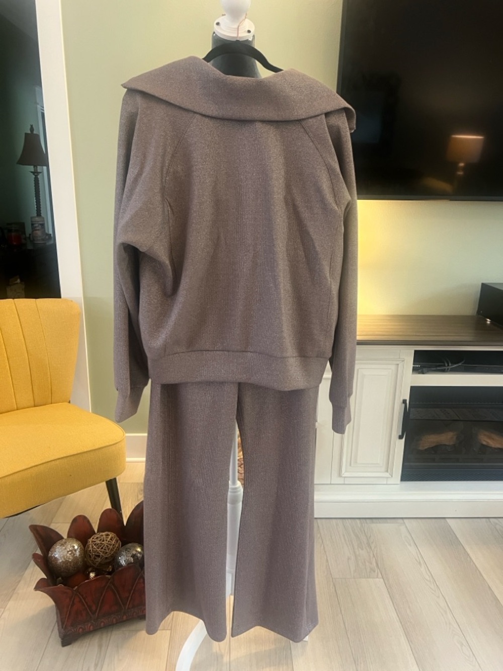 SPANX Taupe Zip-Front Hoodie and Pants with Matching Trim - Picture 2 of 13
